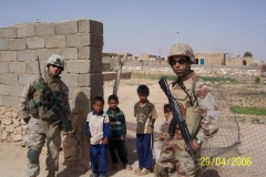 LCPL-DOWD-WITH-IRAQI-KIDS