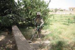 Lcpl-Wethington-With-Metal-Detector